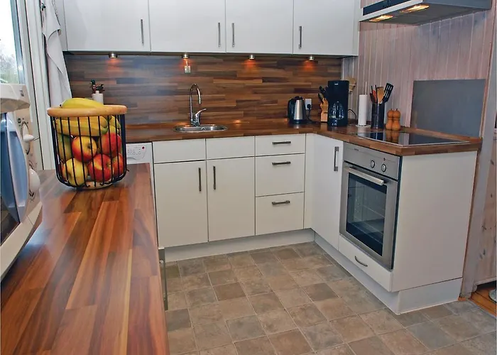 3 Bedroom In *
